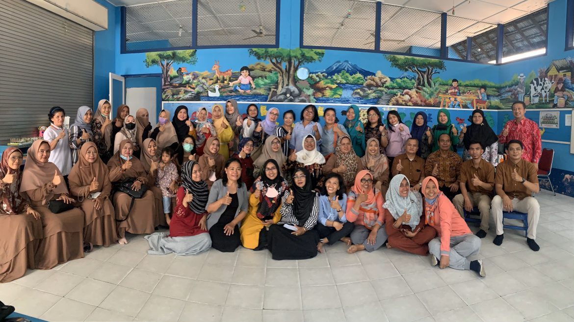 Prodi PG-PAUD Berikan Pelatihan dan Pendampingan Kepada Sejumlah Guru TK di Sekitar Kota Medan